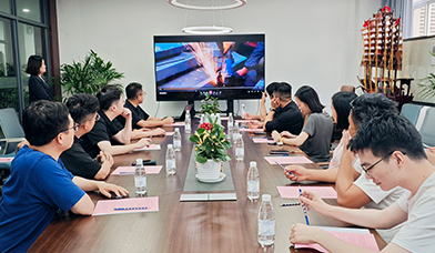 张家港市新一代企业家商会一行莅临江苏华屹检测参观指导